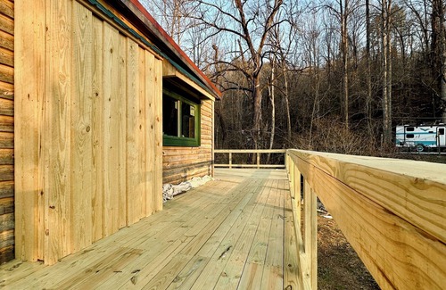 Pickens Cabin | Oolenoy River Retreat - 2+ acres less than 5 miles from Table Rock State Park