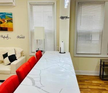 Newark Apartment | OoohLaLa! 2 Beds and 2 Full Baths w/Free Parking