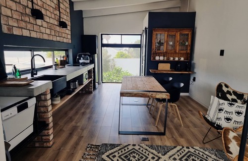 Walvis Bay Apartment | Oopsy Daisy/double story rental unit/lagoon view