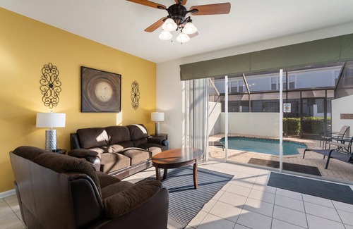 Windsor Hills House | OP7678 Windsor Hills 3 Bedroom Private Pool Townhome