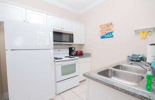 Long Beach Condo | OPEN 10/10-10/12 OR 10/17-10/25 GULF VIEW Two free beach chairs Mar-Oct