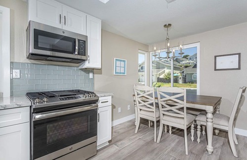 Aviara House | OPEN 9-22 to 26! Ocean View! Pool Spa, Pets OK, Gated Beach Area Home!
