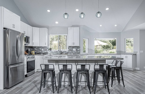 Aviara House | OPEN 9-28 to 30! Pool, Spa, Pets Ok, Remodeled Beachy Lagoon Getaway!
