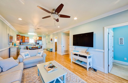 Rodanthe Condo | Open, beautiful ocean-view home with pool, hot tub & lanai - snowbird-friendly