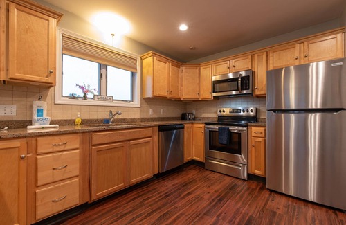 Eastward Look House | Open Concept Eastward Look Home with Central AC!