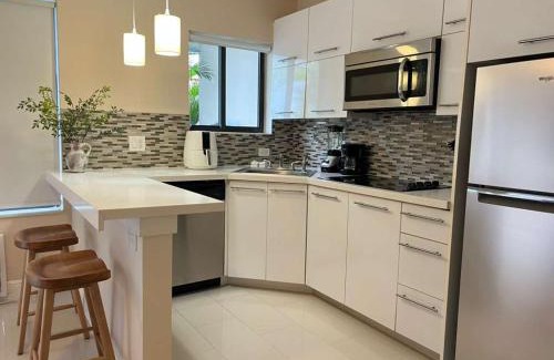 Beverly Heights Apartment | Open-Concept Urban Stay