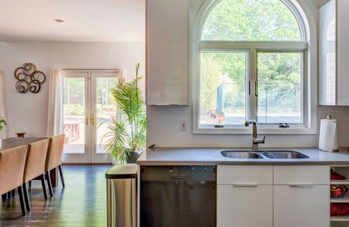 Southampton House | Open Floor Plan, Private Tennis Court, Close to Ocean Beaches and.