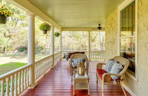 Hot Springs House | Open! Make Sweet Memories,Well Appointed Farmhouse
