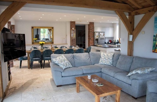 Weston under Penyard House | Open plan country home ideal for restful getaways