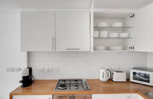 Covent Garden Apartment | Open Plan Covent Garden 1BR, walk to Theatres, by Blueground