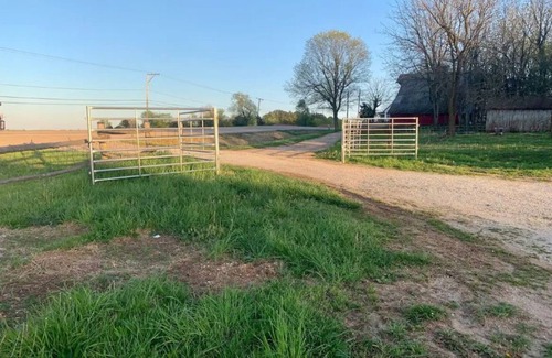 Western Grove RV Rental | Open space camping with Free Parking and outside s