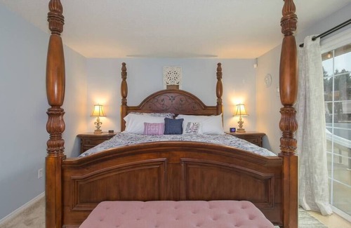 Vancouver House | Open & Spacious Resort w Hot tub ★ Basketball Court ★ Pingpong
