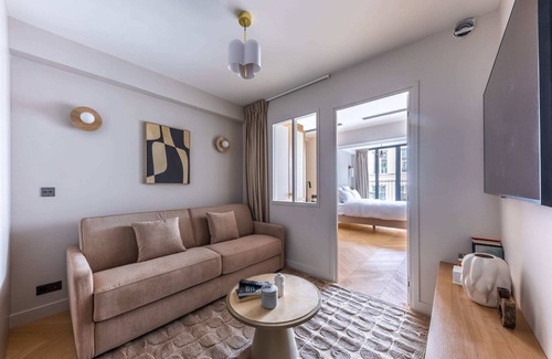 Chaussee-d'Antin Apartment | Opera - One bedroom apt. with balcony in Paris