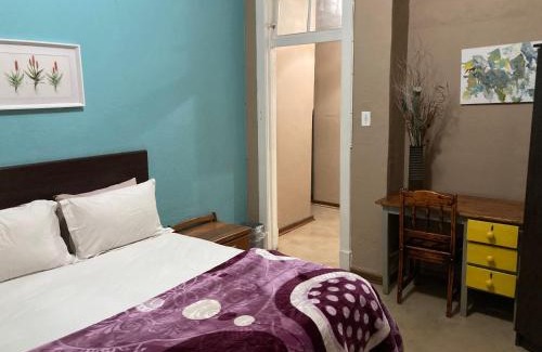 Greater Johannesburg Metropolitan Area Hotel | Ophirton Hotel