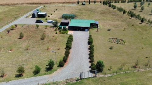 Dipaleseng Apartment | Oppi Hook Guest Lodge and Camping