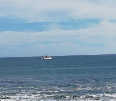 Gansbaai Apartment | Oppi Kus 35 Seafront