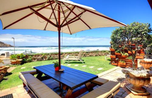 Herolds Bay Apartment | Oppiesee Selfcatering Apartments