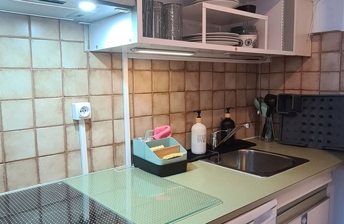 Le Rouet Condo | Opposite the Vélodrome, incredible view of the sea and Notre Dame de la Garde