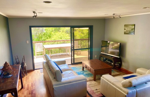 Opua House | Opua kiwi forest retreat with complementary catered yacht charter by master chef