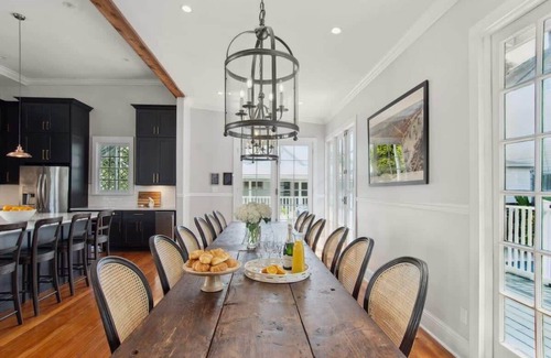 Seventh Ward Bed & Breakfast | Opulent Expansive Unit With Heated Pool and Spa