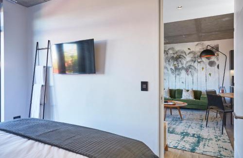 Cape Town City Centre Apartment | Opulent living The Signature de Waterkant