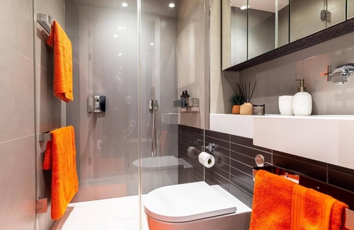 Nine Elms Apartment | Opulent Luxury Residence in the Heart of Battersea