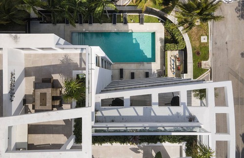 North Miami Apartment | Opulent Penthouse | Pvt Rooftop | Pool & Views