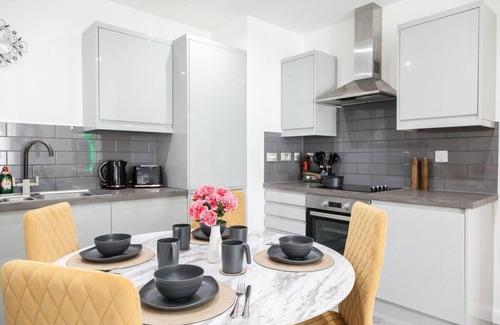 Leicester City Centre Apartment | Opulent Residence - 1 BR City C