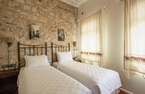 Ayvalik City Center Hotel | Opus 1910