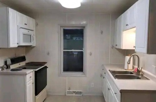 Oquawka House | Oquawka Cottage With River View