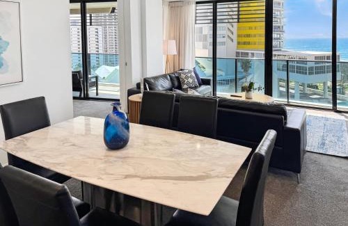 Broadbeach Apartment | Oracle 11th floor Tower 1 - GC Getaways