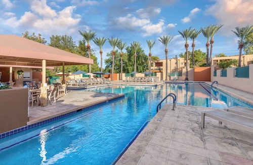 Paradise Valley Village Resort | Orange Tree Resort - Enjoy sunny Scottsdale AZ!