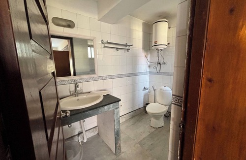 Darjeeling Hotel | Orangepetal Comfort Himalayan Resort