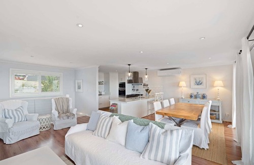 Encounter Bay House | Orca Beach House, Encounter Bay - Wi-Fi and Linen Included