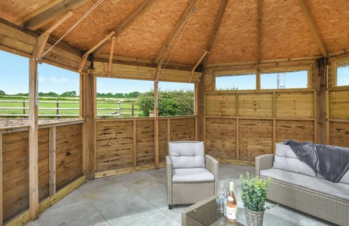 Bridgnorth Cottage | Orchard Barn - UK47458