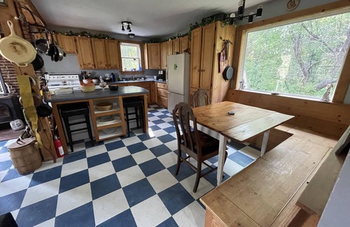 Keswick Ridge Cabin | Orchard Bell Tent Glamping Site for Event Venue Rental, near Fredericton, NB