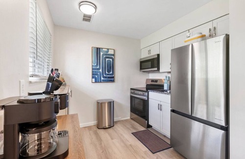 Columbus Apartment | Orchard Bend: 1BR, 1BA Apt near NCH