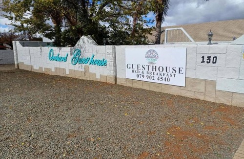 Fichardt Park Apartment | Orchard Guesthouse Double Room