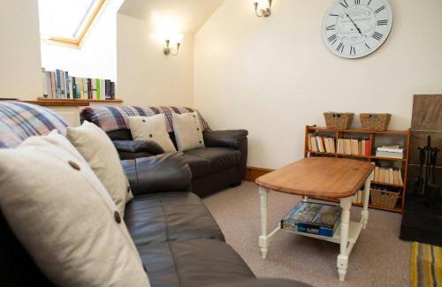 Tan-y-groes House | Orchid Cottage Aberporth