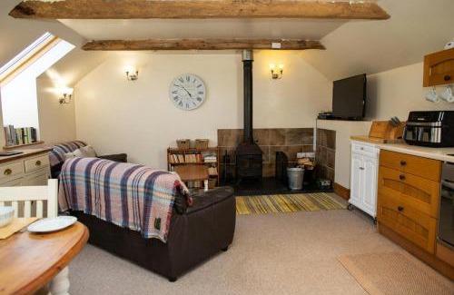 Tan-y-groes House | Orchid Cottage Aberporth