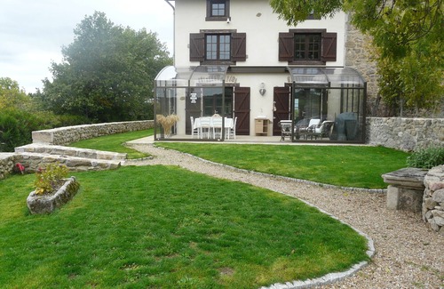 Sainte-Catherine House | Oree Cottage Marmeloux, luxury, charming, chic and cozy, linens provided, poss meal