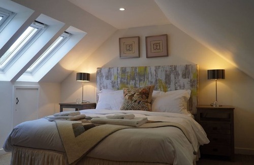 Orford Cottage | ORFORD BARN - tennis court access on request