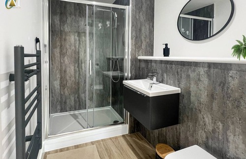 Liverpool City Centre Apartment | Oriel Blue | Central | 2Bed | Parking
