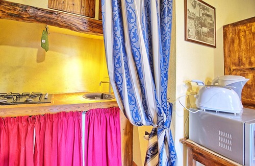 Castelnuovo Berardenga Apartment | Orietta 2- Apüartment with swimming pool