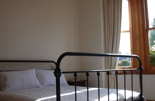 Invermay House | Original Federation home in peaceful Invermay