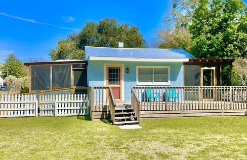 Kings Terrace Cottage | Original island cottage 3 bedroom well maintained