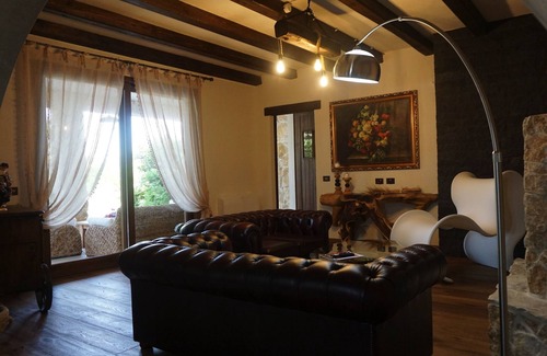 Rosolini House | Original Sicilian stone villa between Noto and Modica