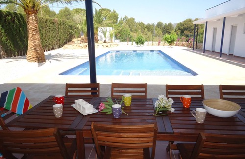 L Almadrava Ski Chalet | Original villa 500 m from the beach