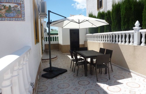 Los Balcones Villa | Orihuela - Sleeps 6 - Parking - Pool - PetFriendly