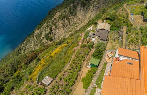 Volastra Apartment | Orizzonte damare